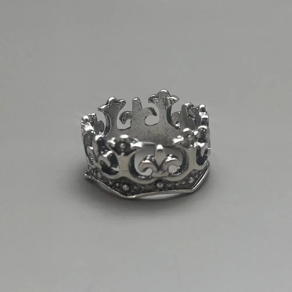 Vintage Silver Gothic Crown Ring – Size 8, Unisex, Brand New
